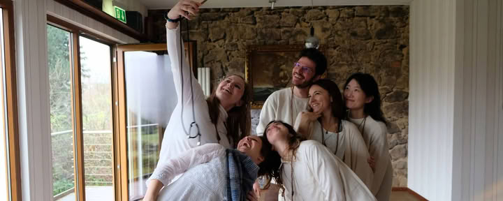 Retiro de Yoga de 6 Días en Heimbach, Eifel — Mayo de 2026