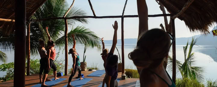 DesignYourBliss Retiros de Yoga
