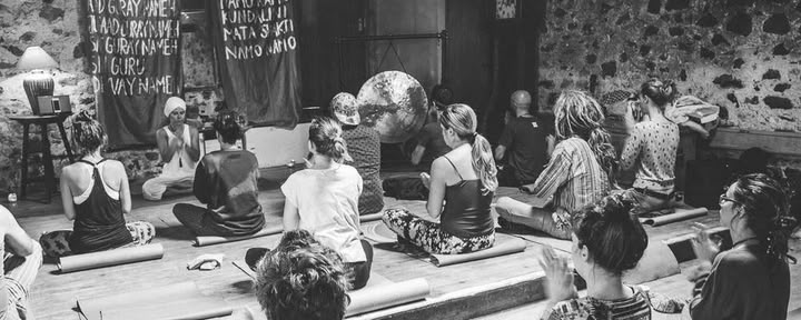 Explorando la mente y la meditación