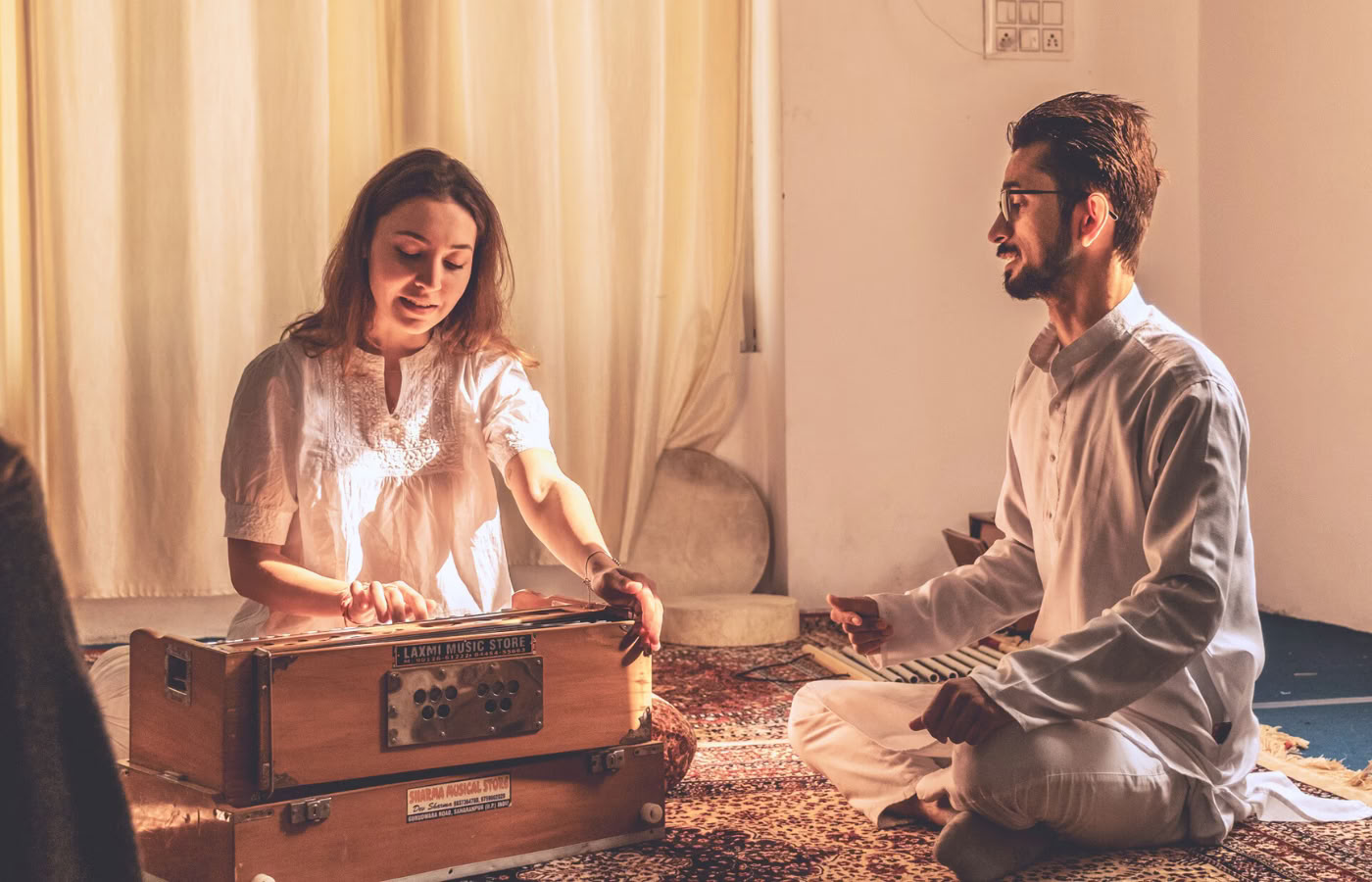 Curso de canto de kirtan y mantras