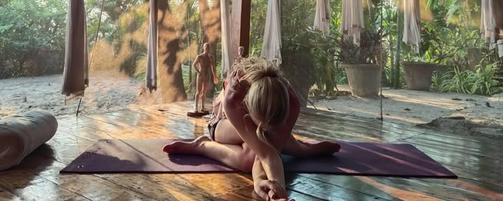 Yin Yoga, Sanación con Sonido y Facilitación de Ceremonias