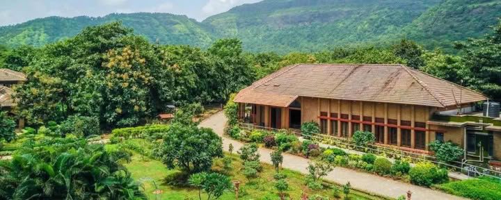 Retiro y peregrinación espiritual en India