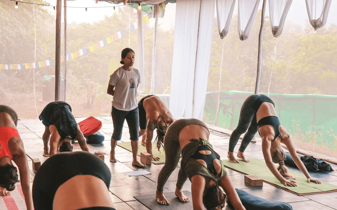 200 Horas de Formación de Profesores de Yoga en Goa