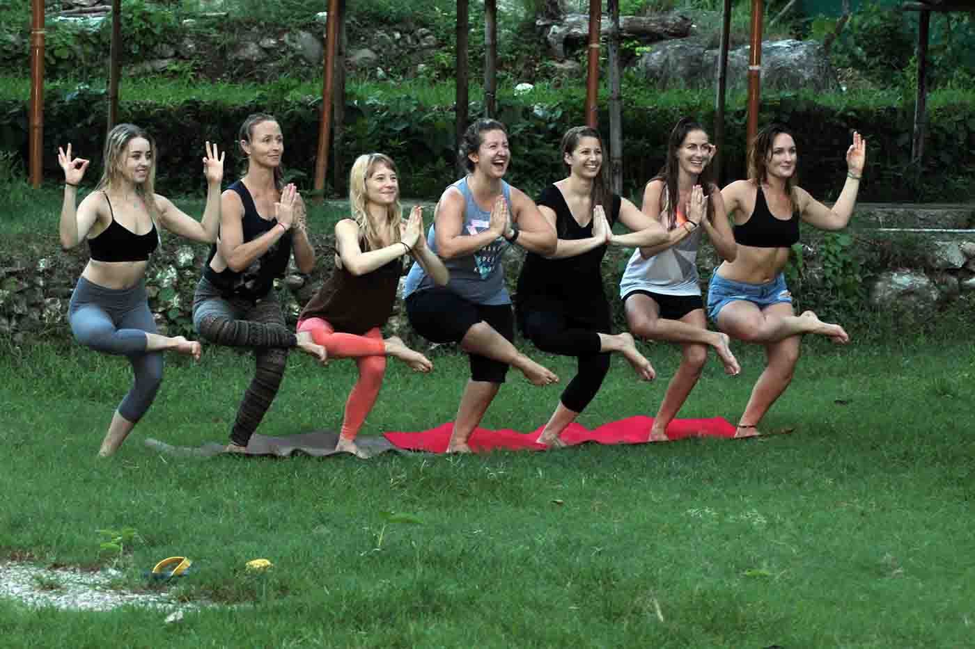 100 horas de formación de certificación en meditación en Rishikesh, India