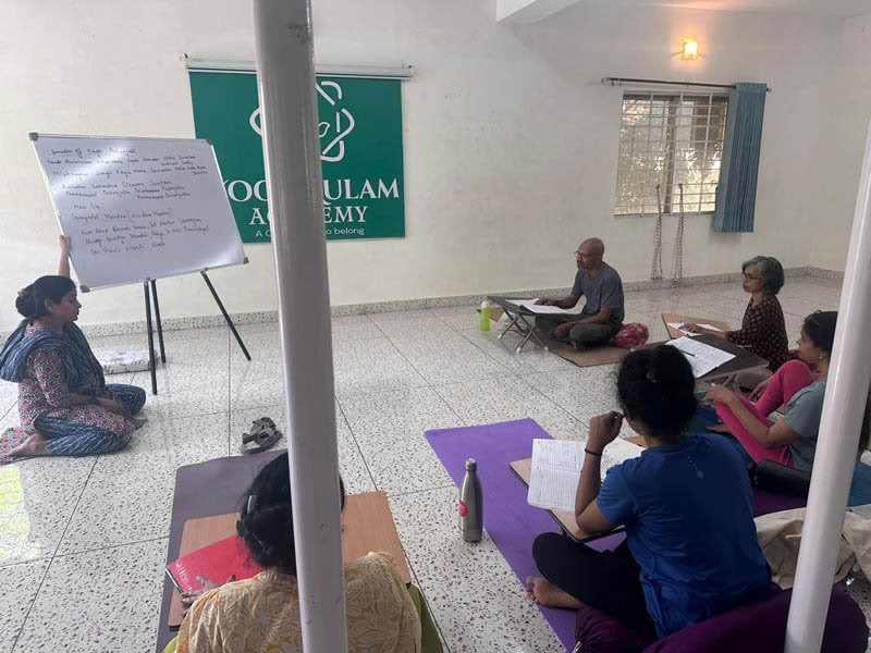 TTC de yoga de fin de semana de 200 horas en Bengaluru