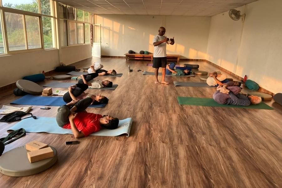 Curso de formación de profesores de yoga de 300 horas en Mysore