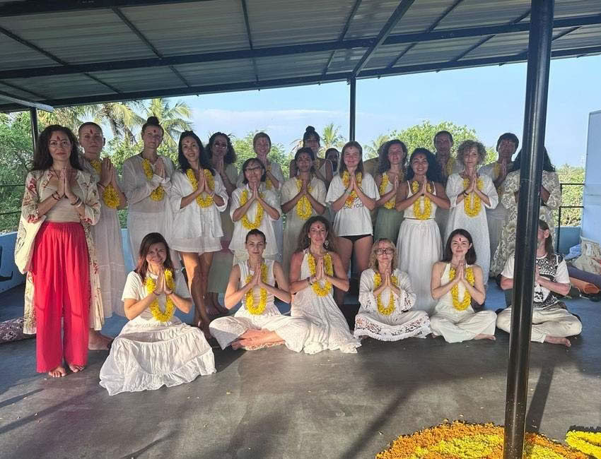 Curso de formación de profesores de yoga de 100 horas en Kerala