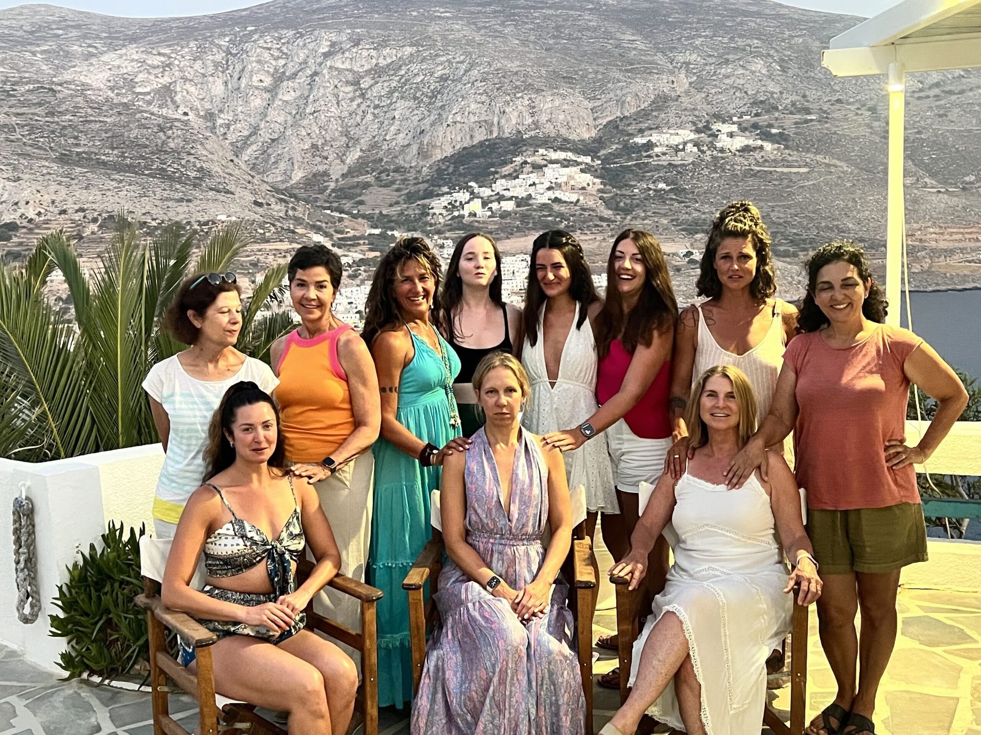 The Art of Receiving: Luna Llena de Acuario en Amorgos