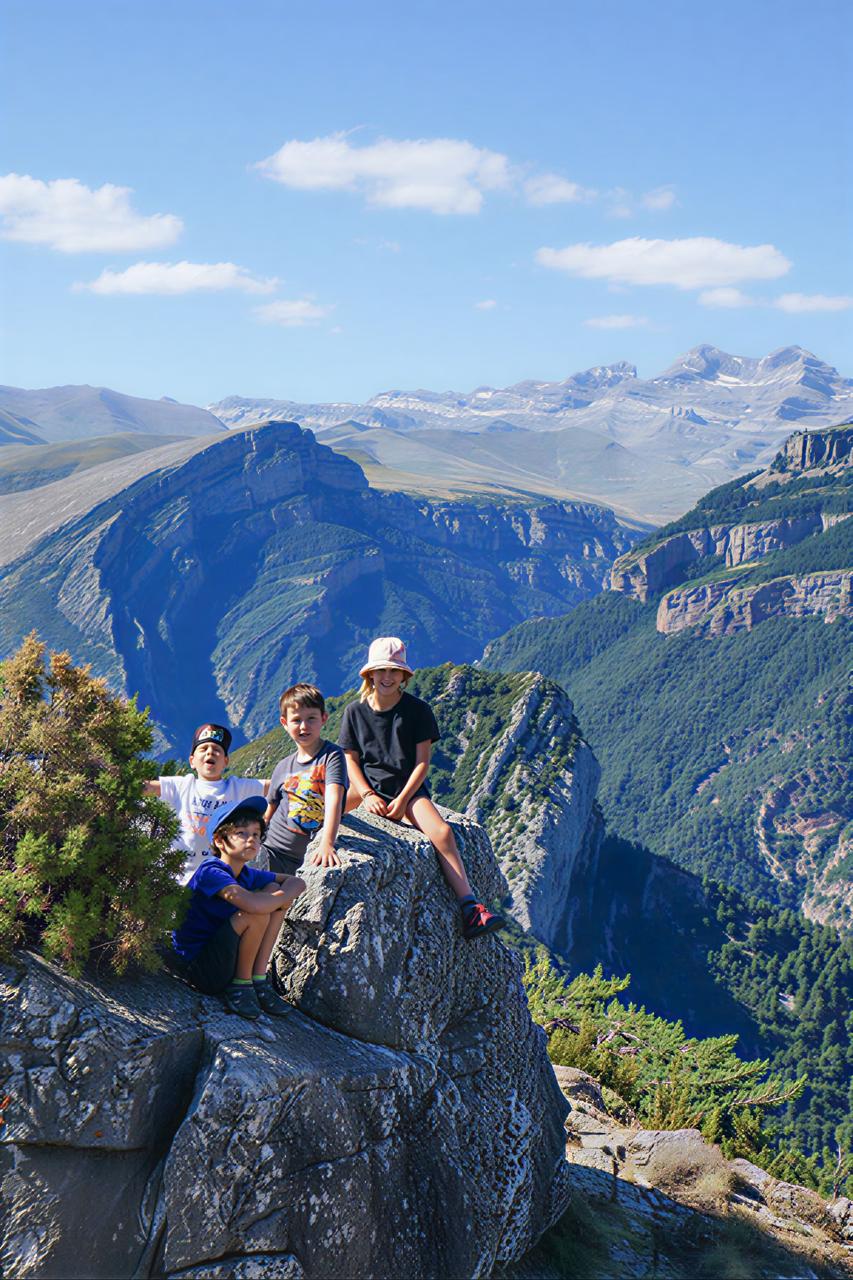 Family Holidays: Yoga, Mindfulness, Arte y Naturaleza