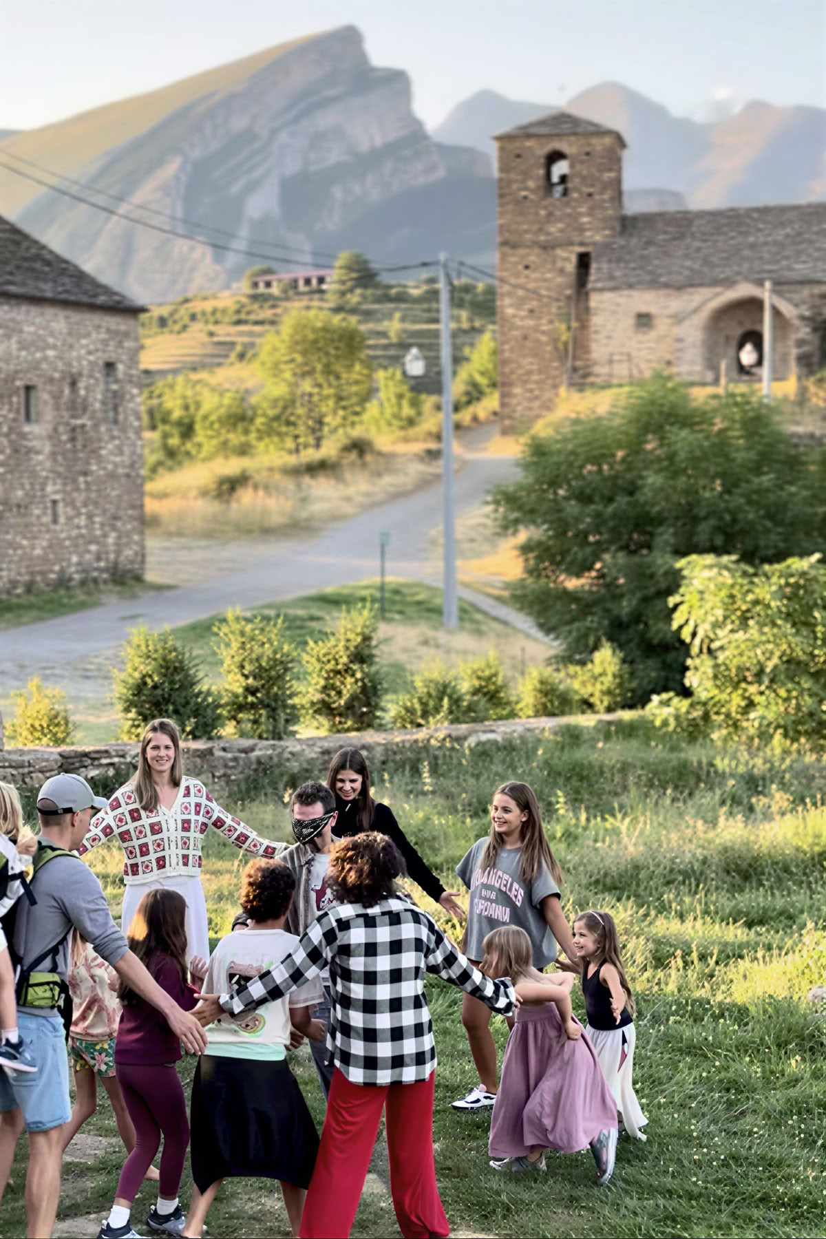 Family Holidays: Yoga, Mindfulness, Arte y Naturaleza
