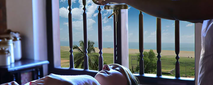 Programa Ayurveda Panchakarma de 14 noches en Manaltheeram Ayurveda Beach Village, Kovalam