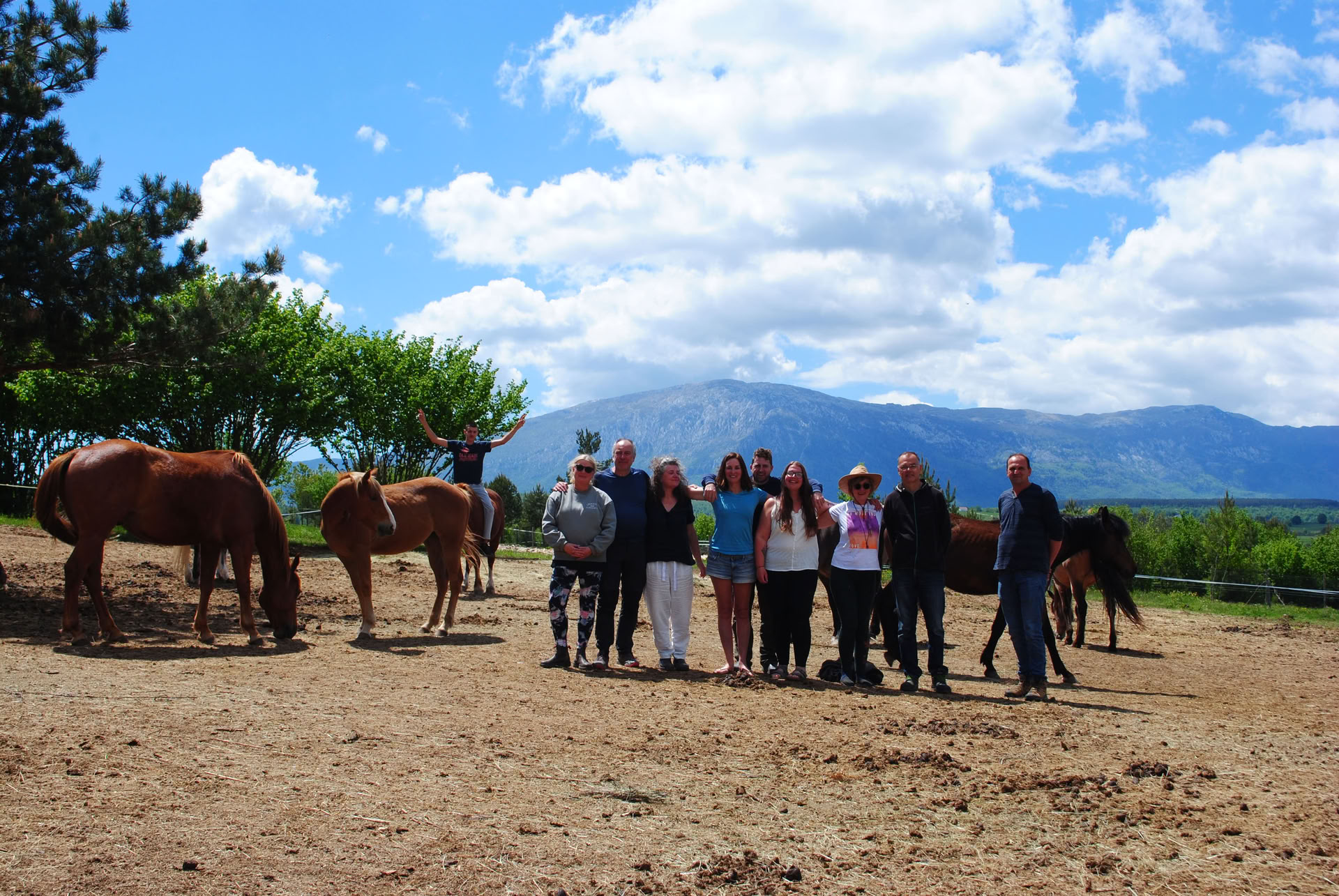 Copia de 8 días de sanación silenciosa con caballos
