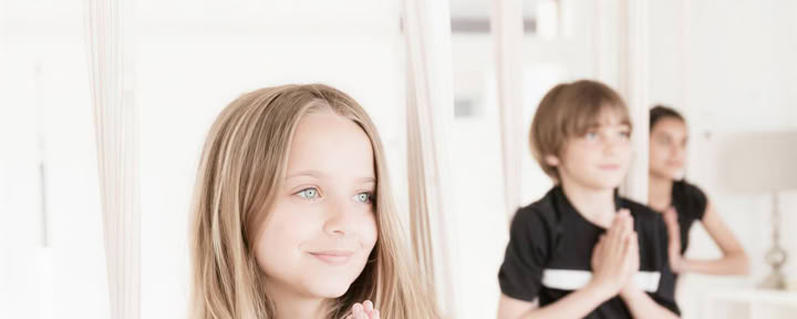 Yoga Aéreo para Adolescentes