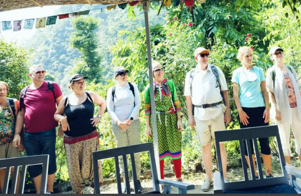 100 Horas de Formación de Profesores de Yoga en Rishikesh