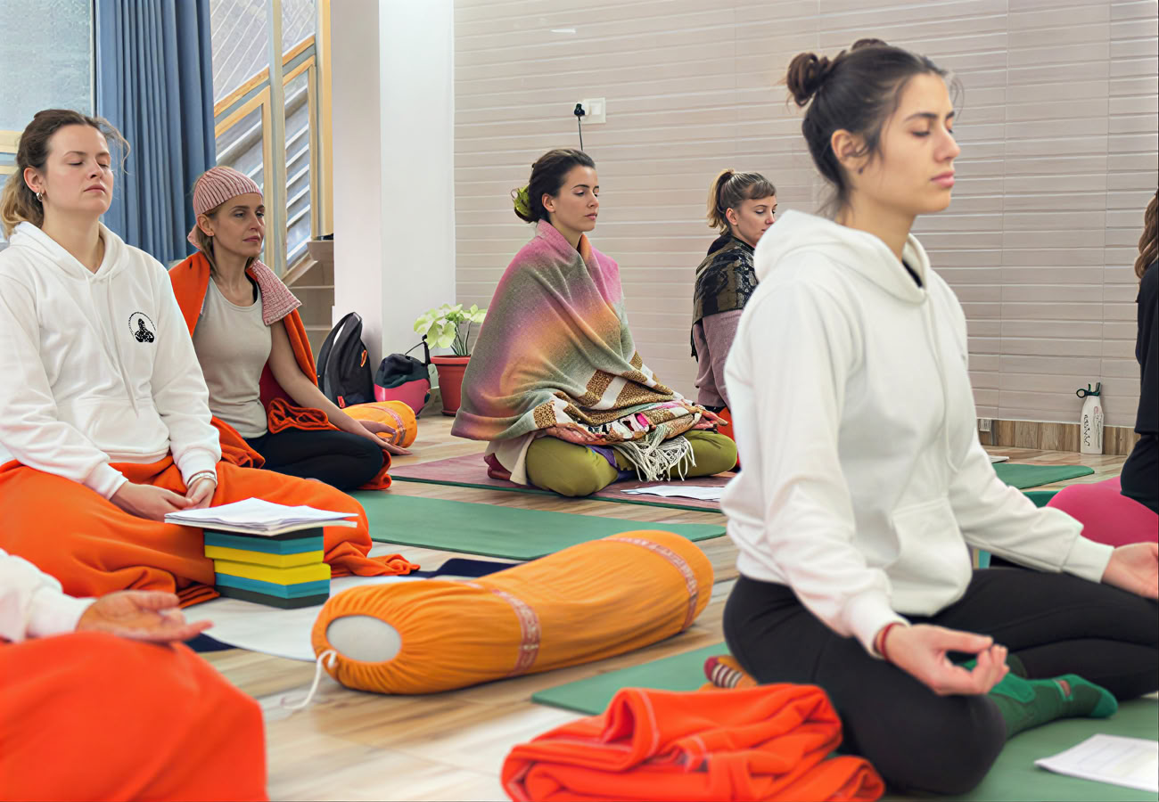 Curso de formación de profesores de yoga aéreo de 06 días