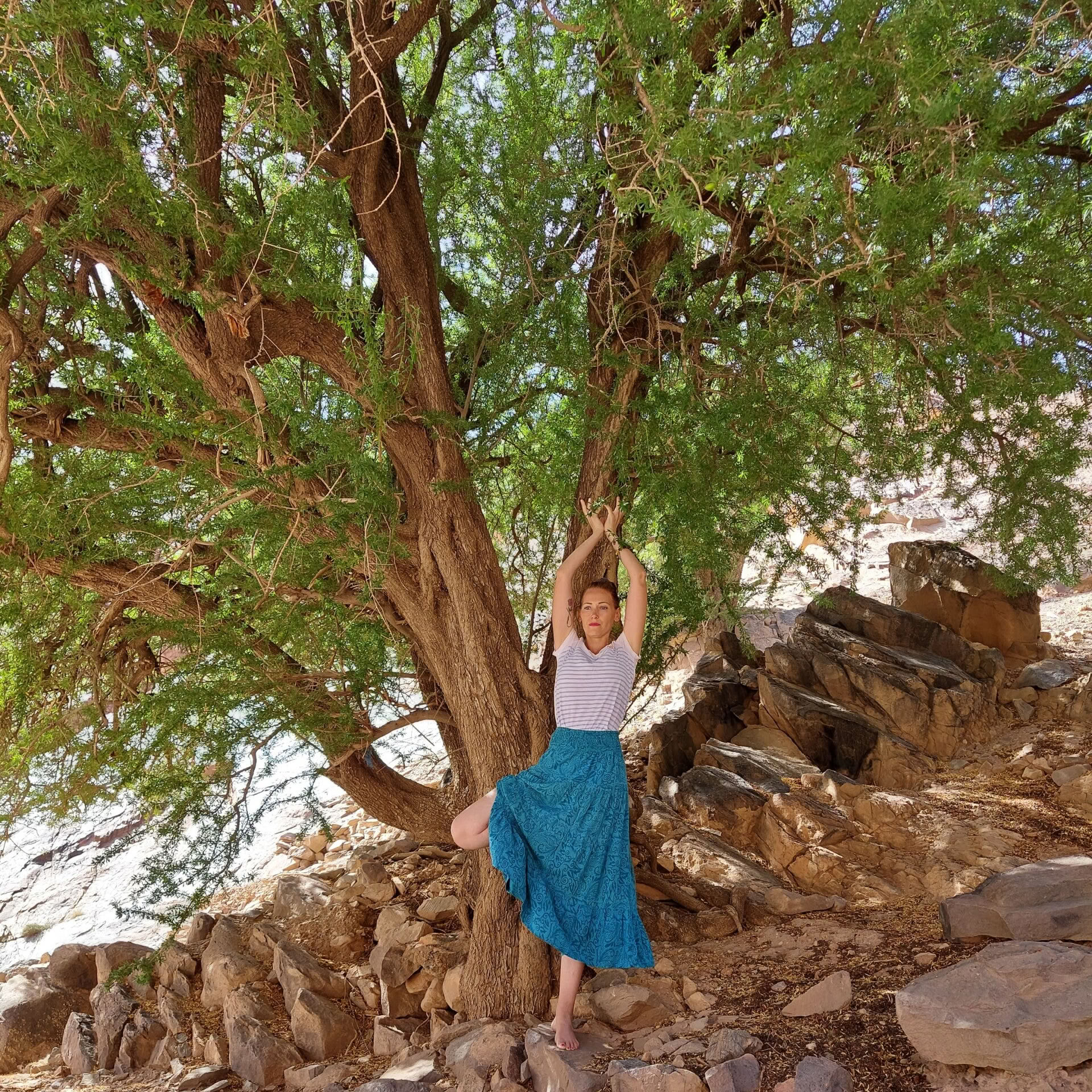 Feminine Fire Retiro Marruecos – Yoga, Danza, Ceremonia de Cacao y Experiencia en el Desierto del Sáhara