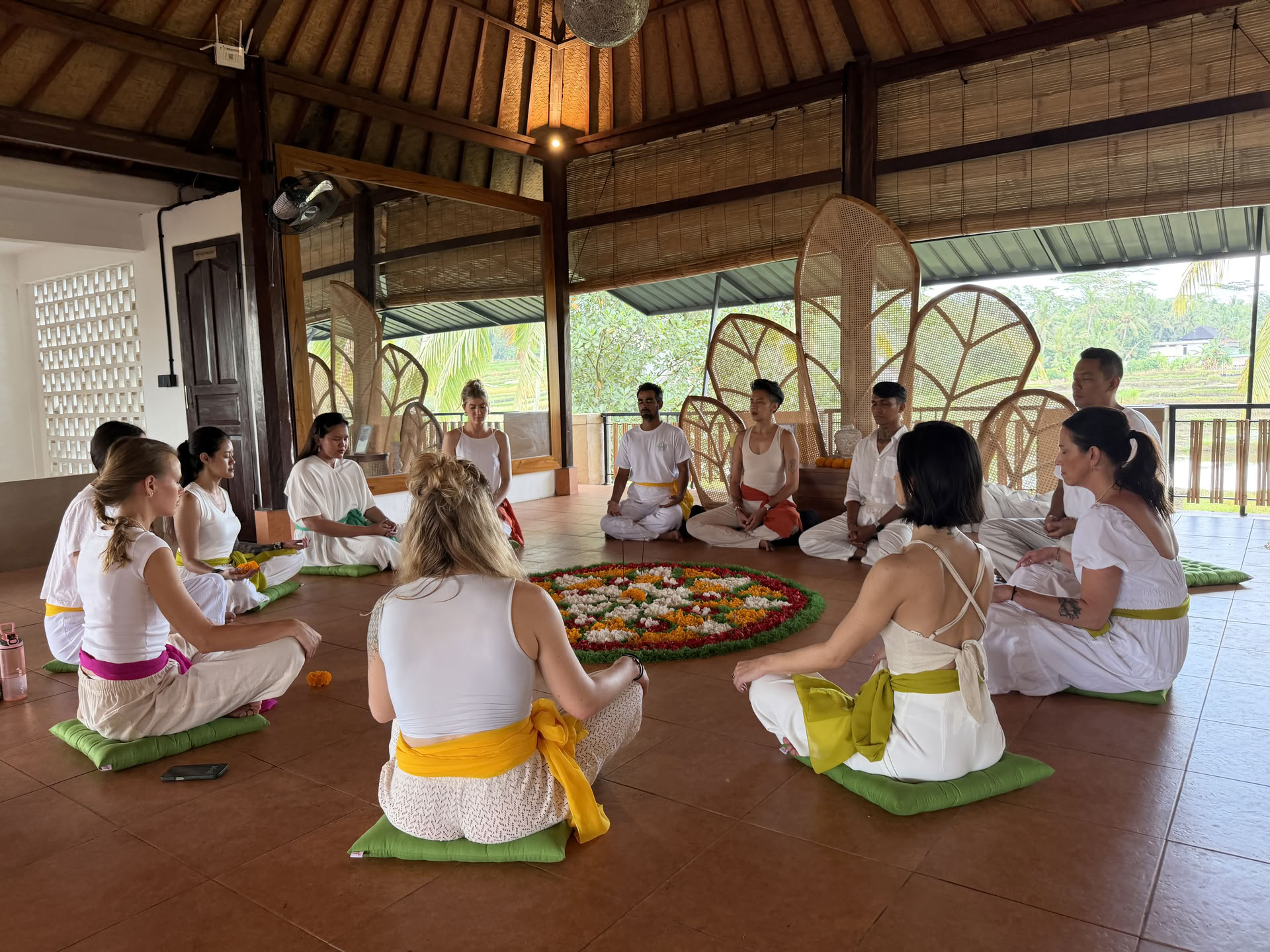 Formación de profesores de yoga de 200 horas en Bali