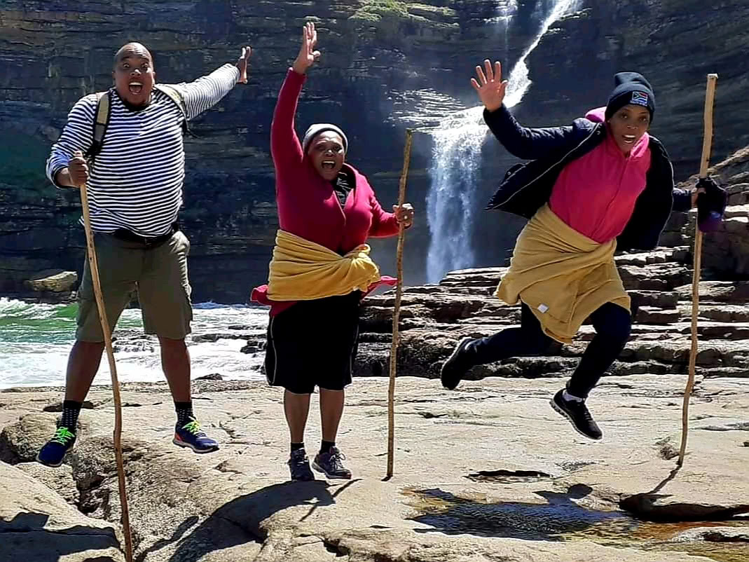 Safari y caminata en Waterfall Bluff