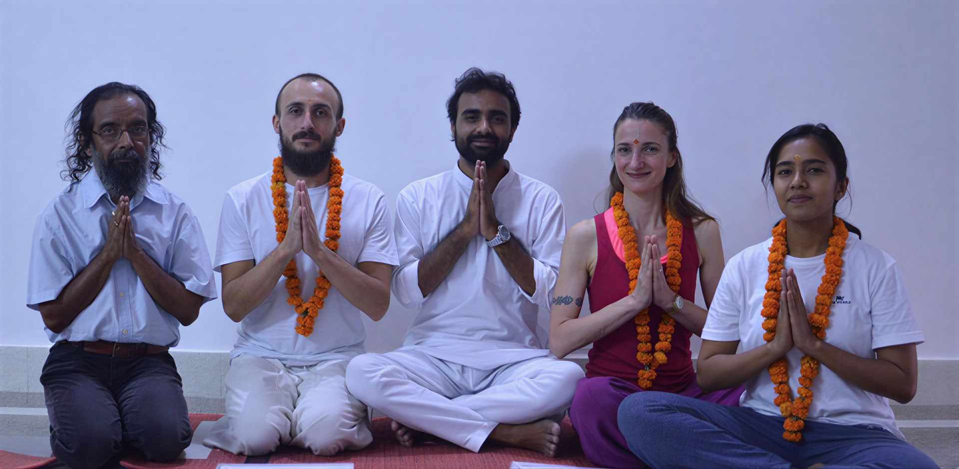 Retiro de meditación inmersiva para el bienestar mental, bienestar emocional, equilibrio interior y despertar