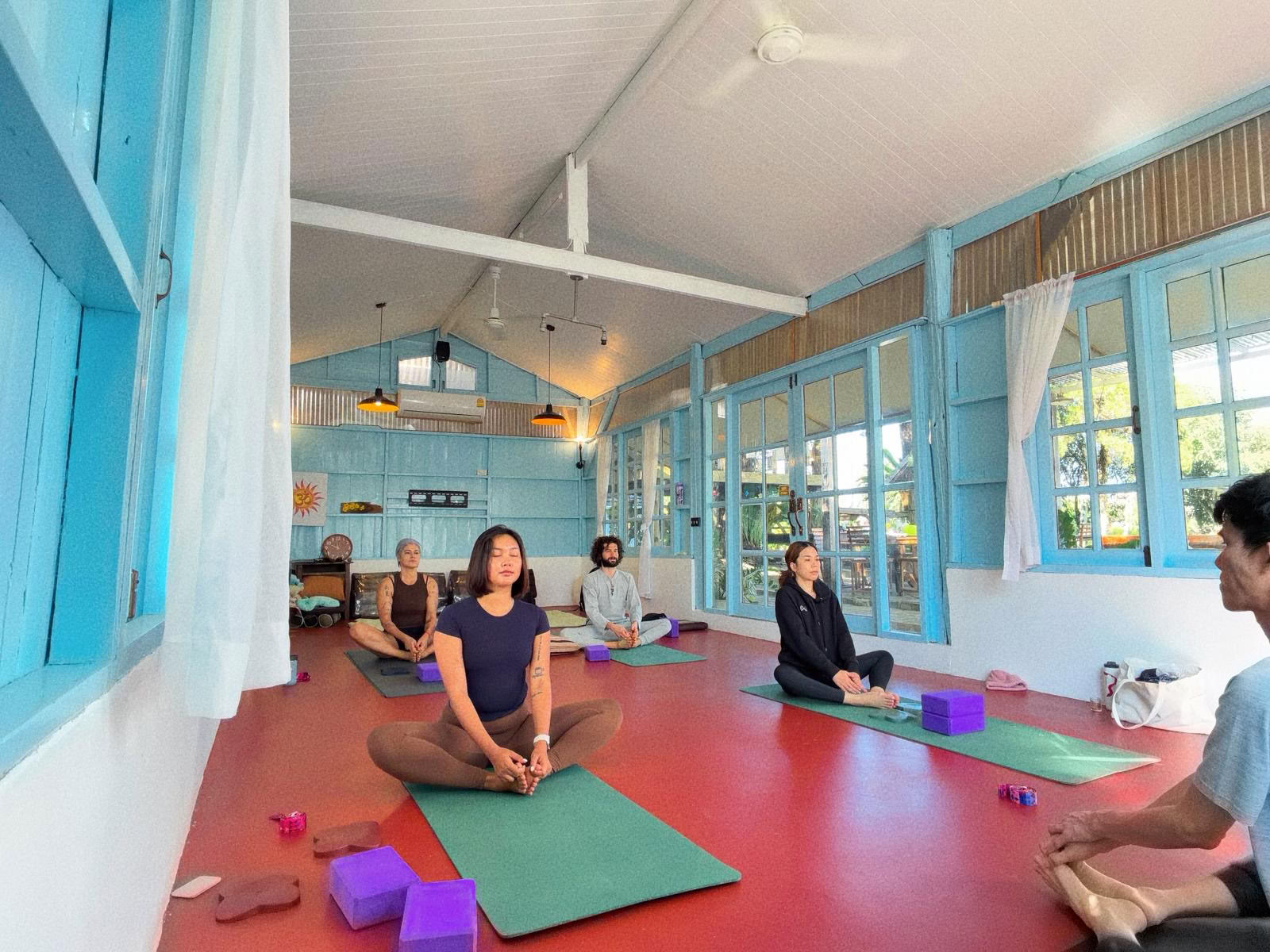 Curso de formación de profesores de yoga de 200 horas
