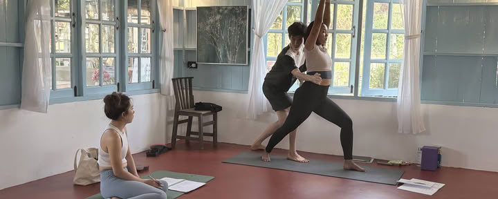 Curso de formación de profesores de yoga de 200 horas