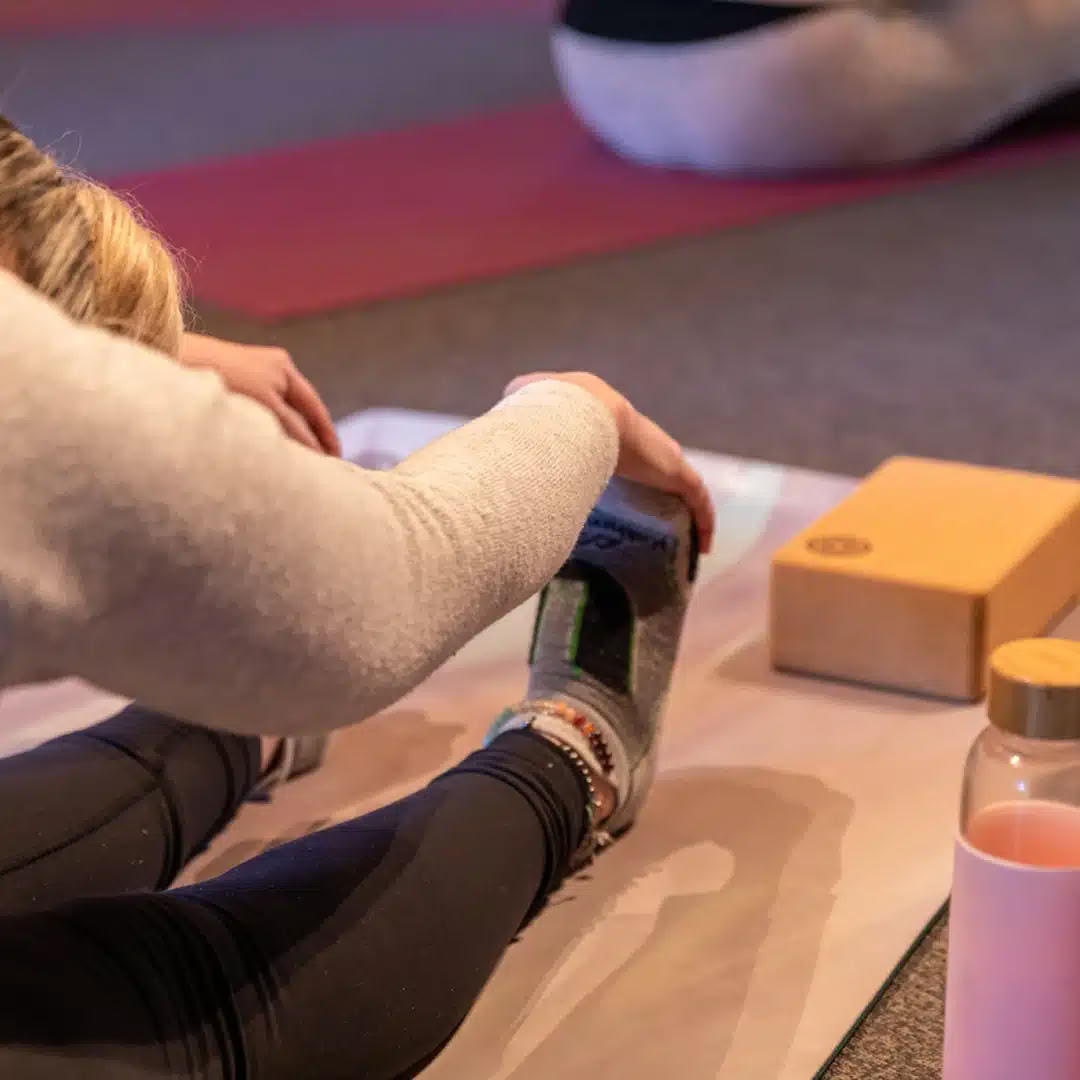 Yoga para Restaurar y Regular