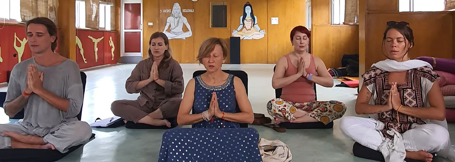 500 Hour Yoga Teacher Training en Rishikesh – Feb 3