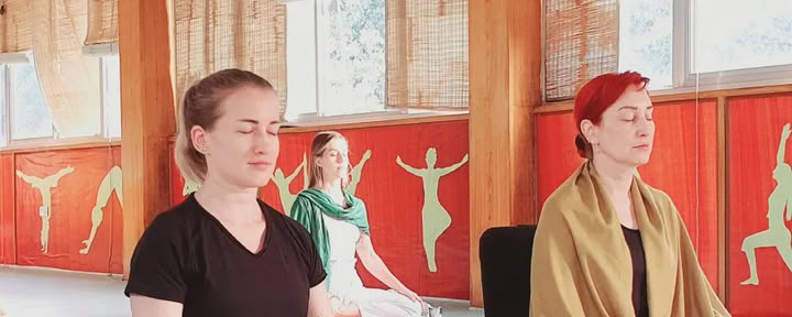 Formación de Profesores de Yoga de 500 Horas en Rishikesh – 3 sep - 1 nov