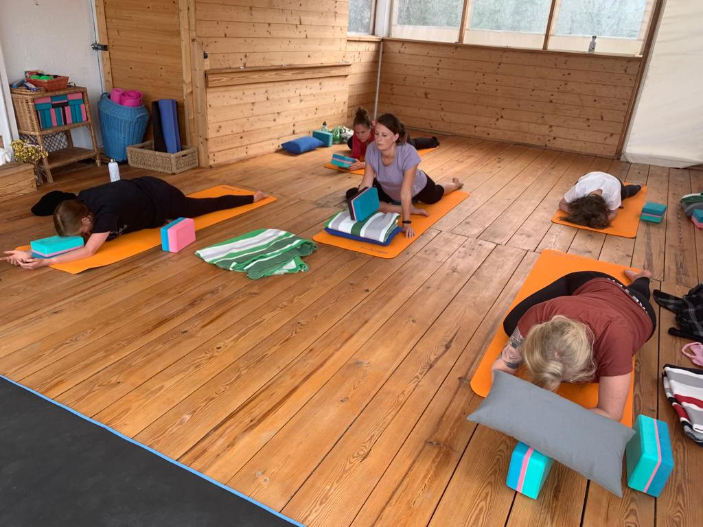 Retiro de Otoño: Recuperación y Yoga Relajante