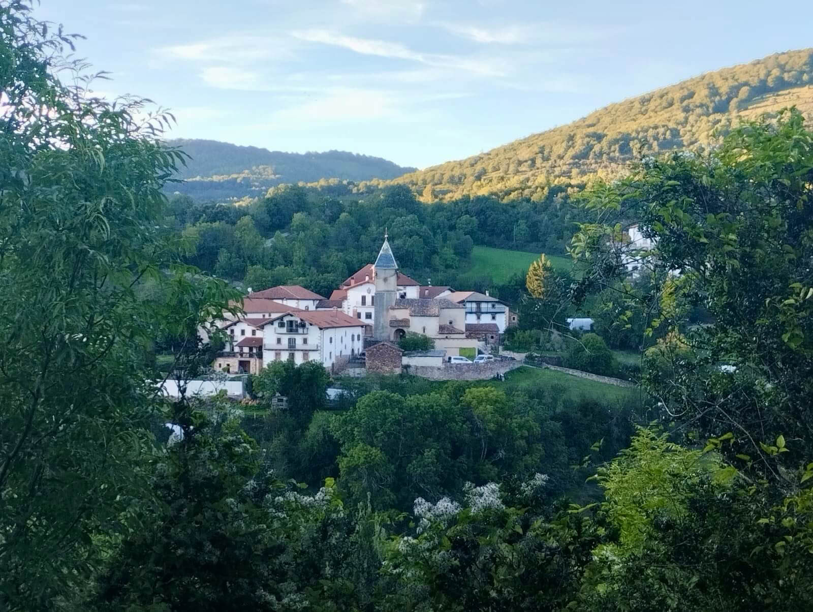 Retiro de yoga, psicología y naturaleza en los Pirineos (impartido en inglés)