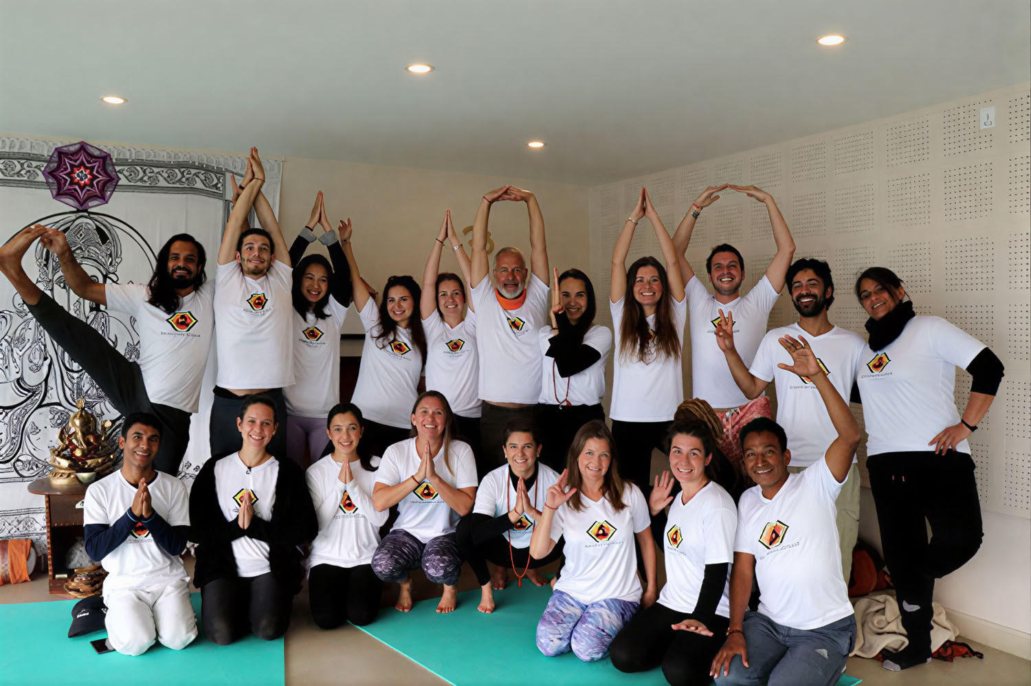 Formación de profesores de yoga de 200 horas