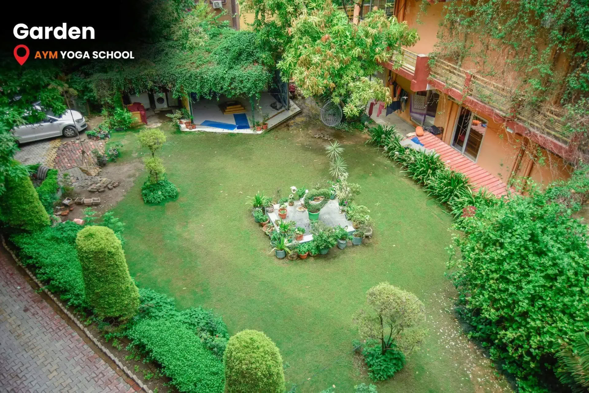 Curso de formación de profesores de yoga Ashtanga Vinyasa en Rishikesh, India