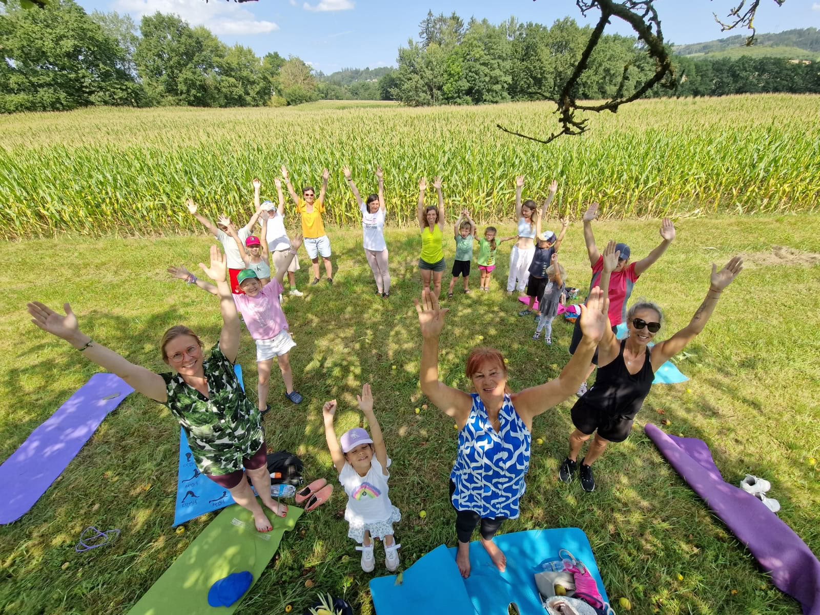 Retiro de yoga familiar de 6 días para niños y adultos