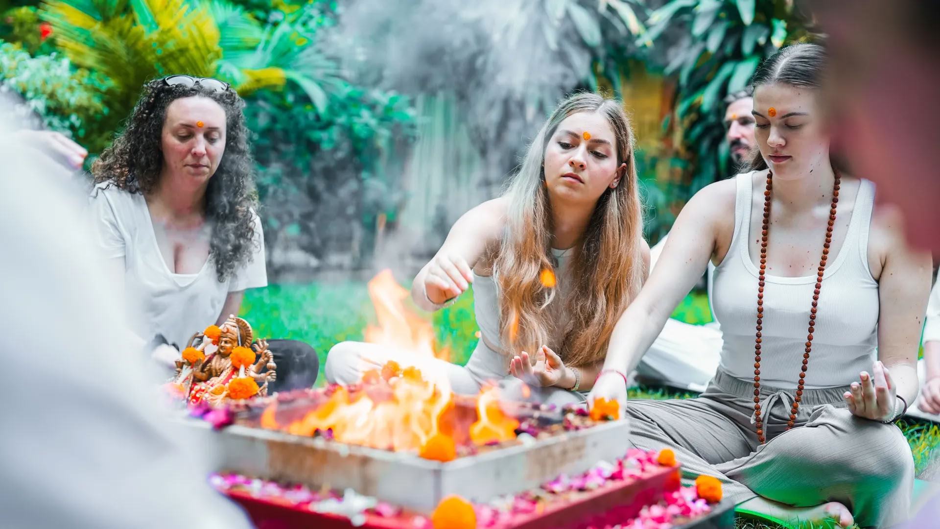 Curso de formación de profesores de yoga de 200 horas en Kerala