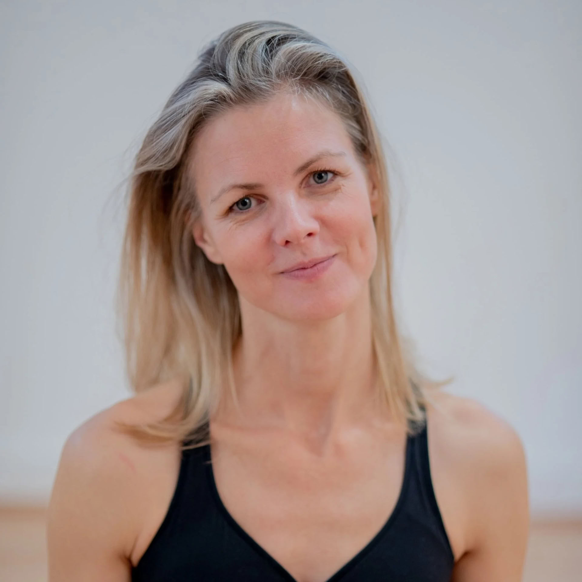 Descanso y Recuperación: Formación Continua para Profesores de Yoga Restaurativo CPD (30 horas) — The Yoga Yurt