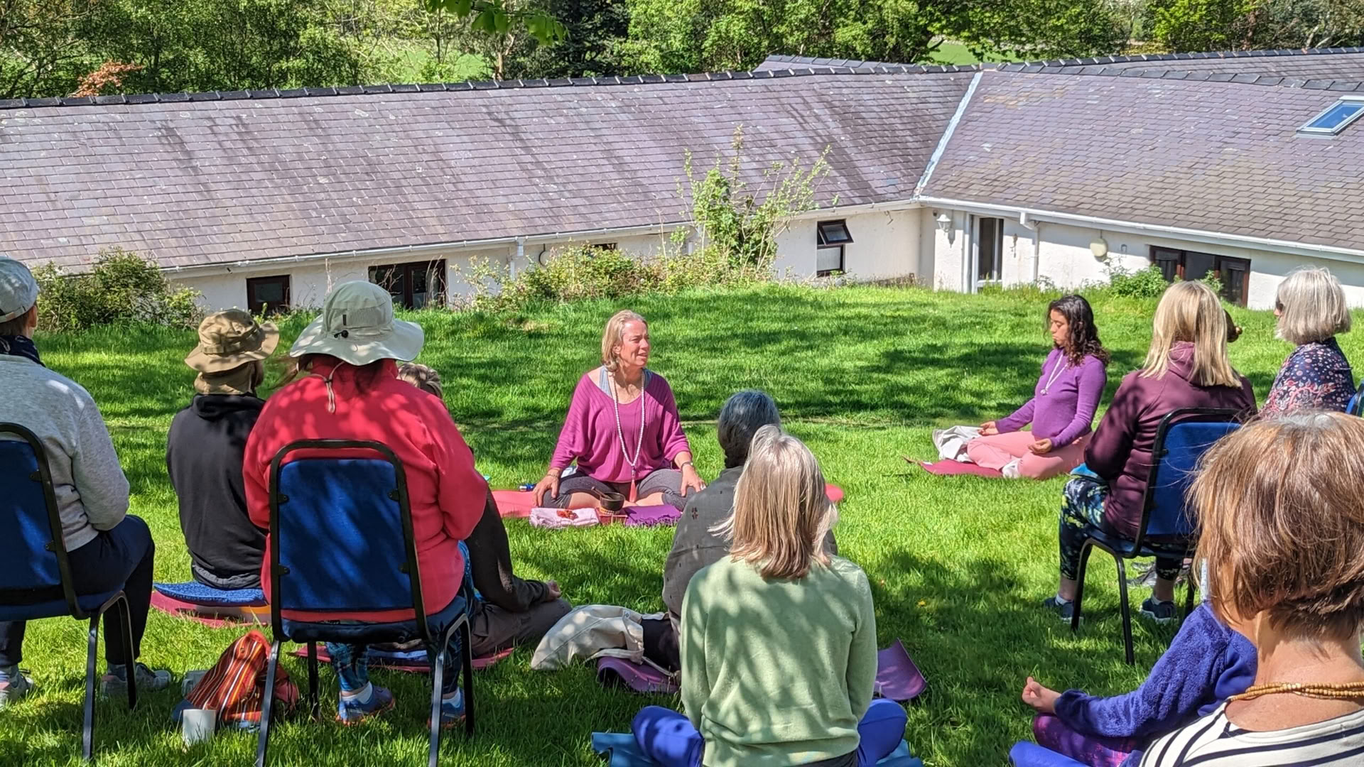 Caminata salvaje, yoga y meditación en agosto en Eryri – Snowdonia