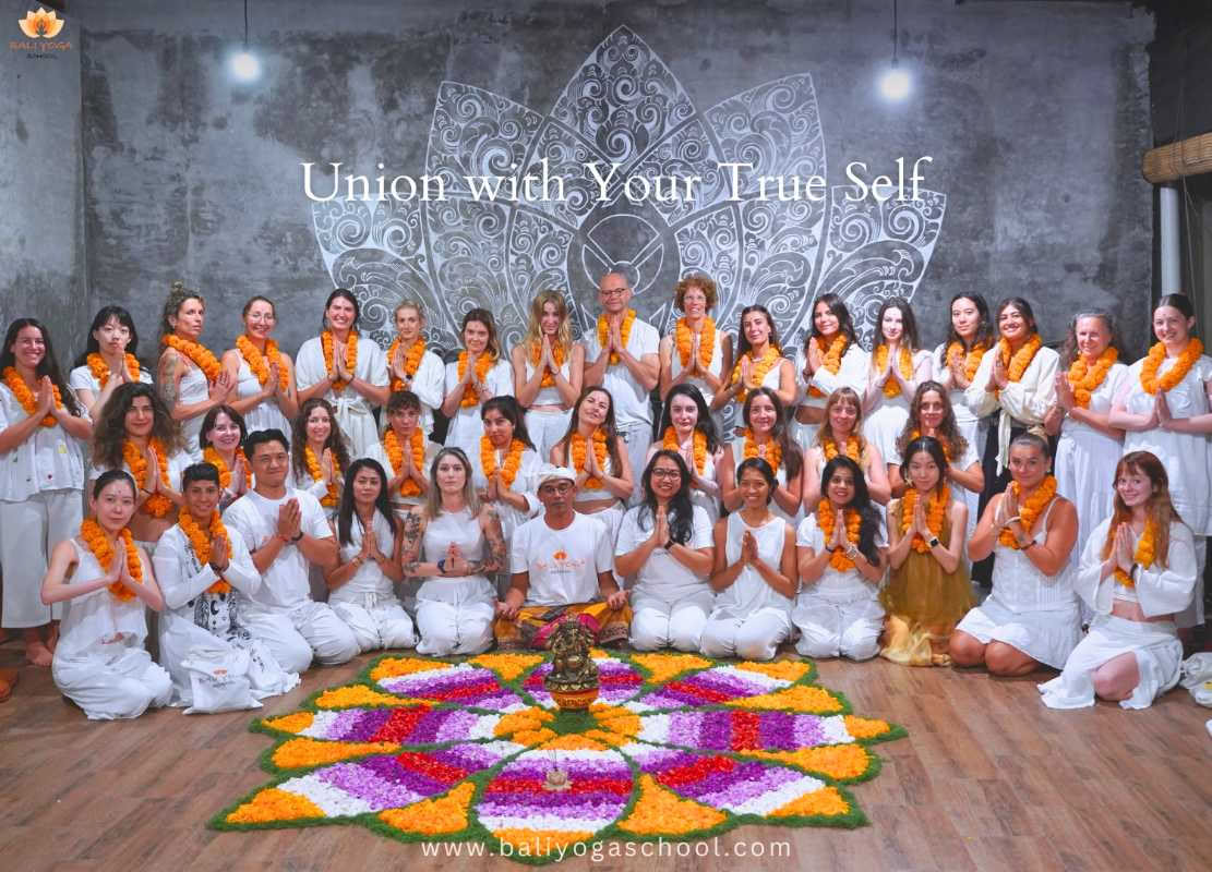 Formación de profesores de Yin Yoga de 100 horas en Bali, Indonesia