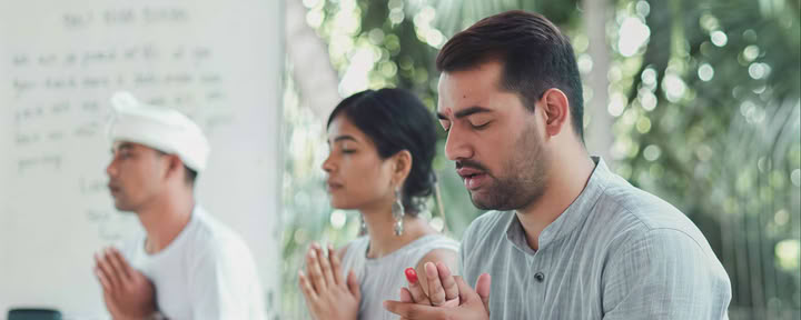 Formación de profesores de yoga de 200 horas en Costa Rica