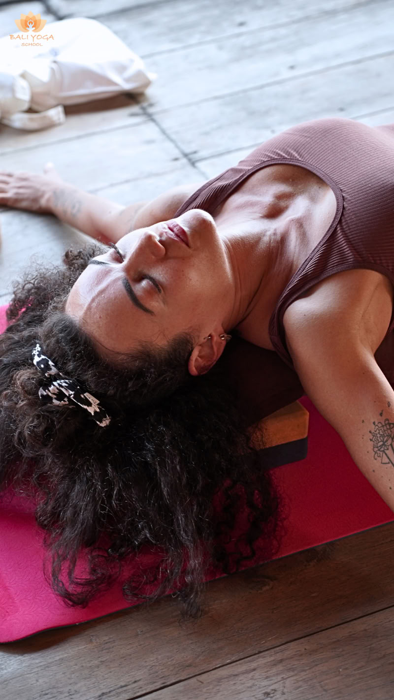 Formación de profesores de Yin Yoga de 50 horas en Ubud, Bali