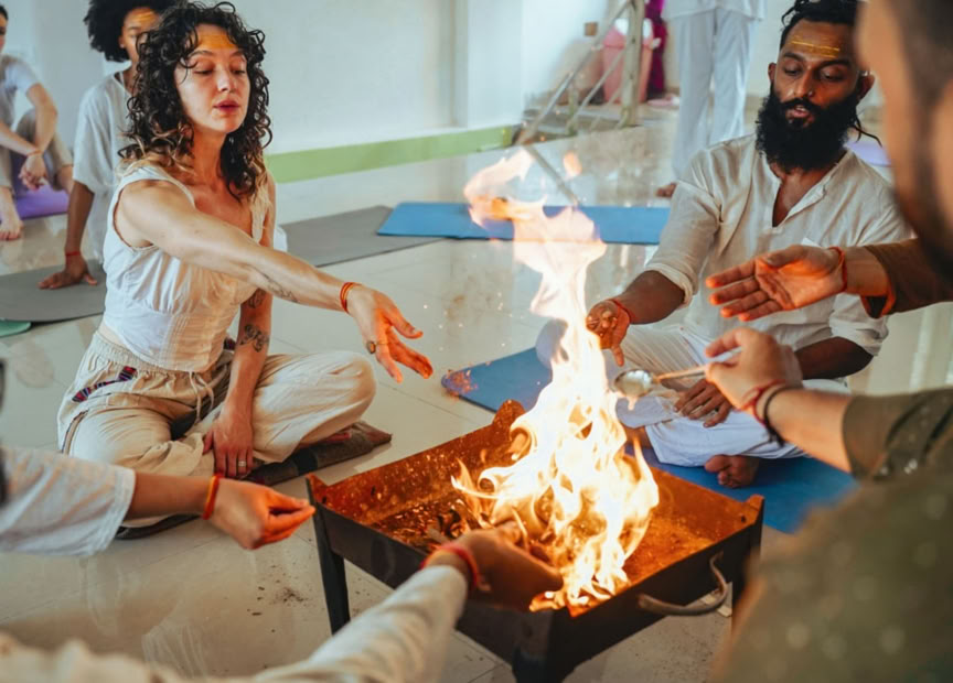 Retiro de yoga kundalini de 7 días en Rishikesh