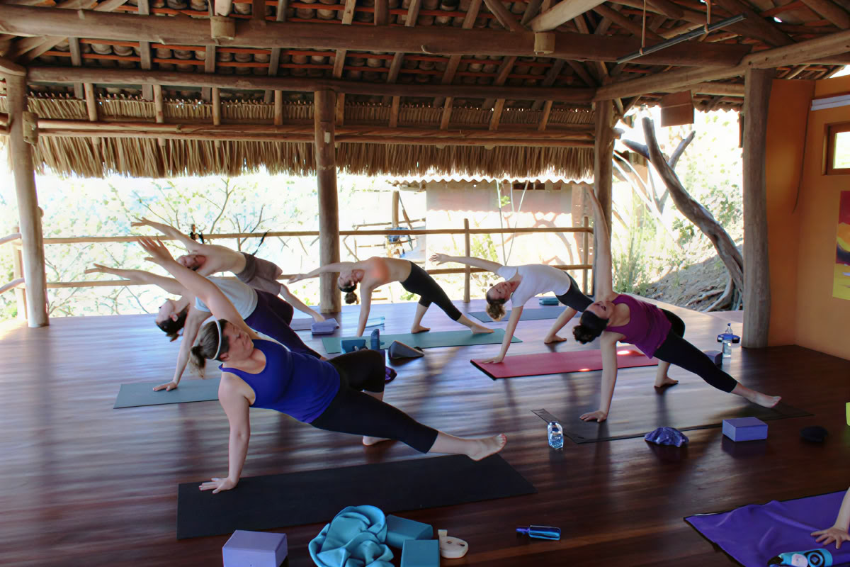 Retiro de yoga y surf en Nicaragua