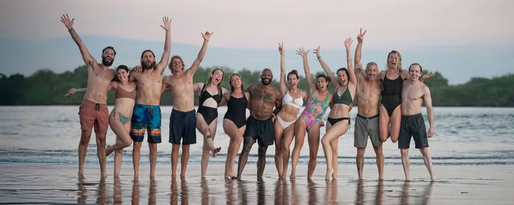 Retiro de Acro Yoga y Surf | Amaru Nicaragua