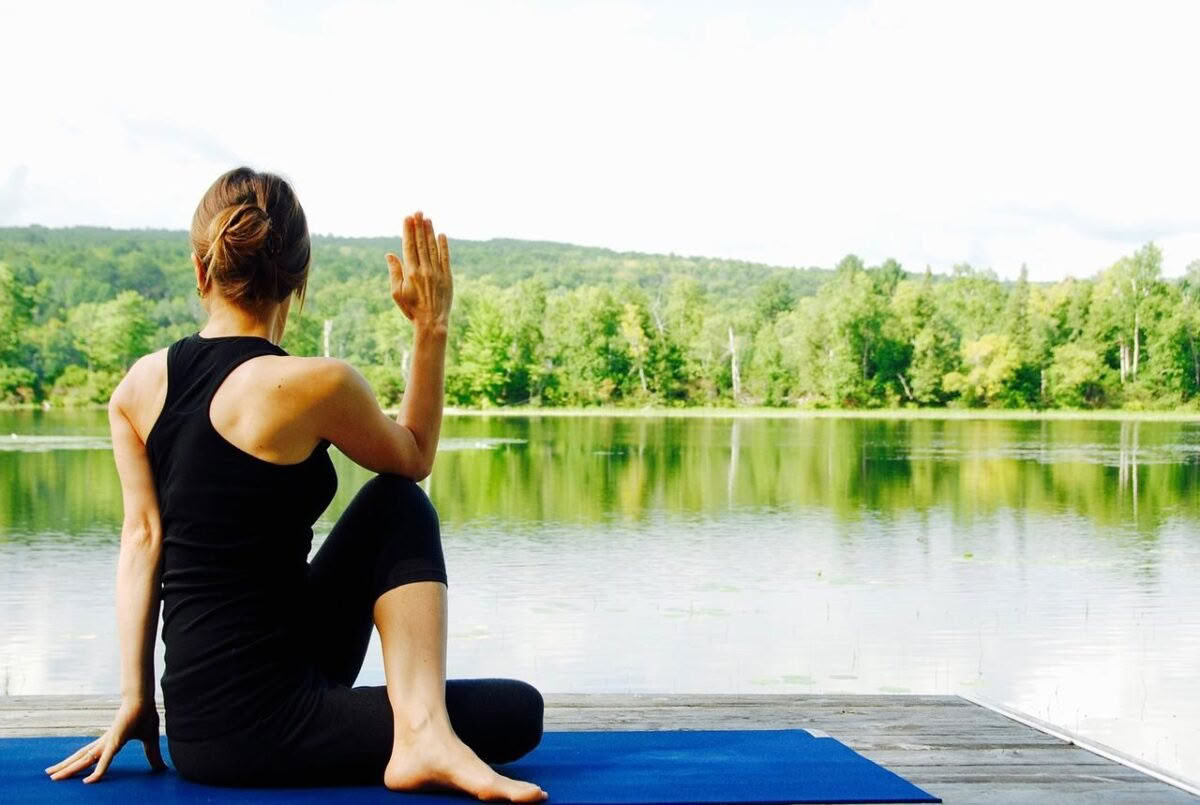 Jnana de Primavera - Yoga Somático Terapéutico y Autoindagación