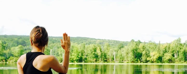 Jnana de Primavera - Yoga Somático Terapéutico y Autoindagación