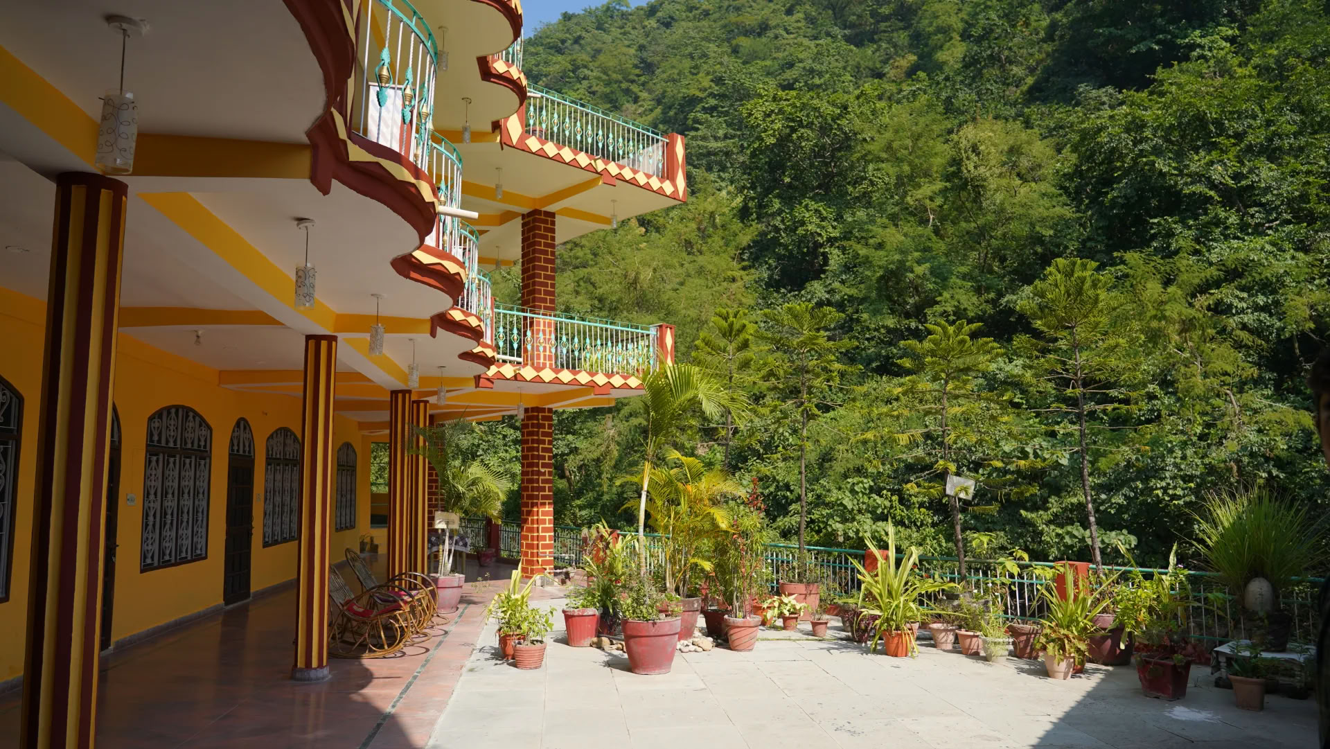 Formación Avanzada de Profesores de Yoga de 300 Horas