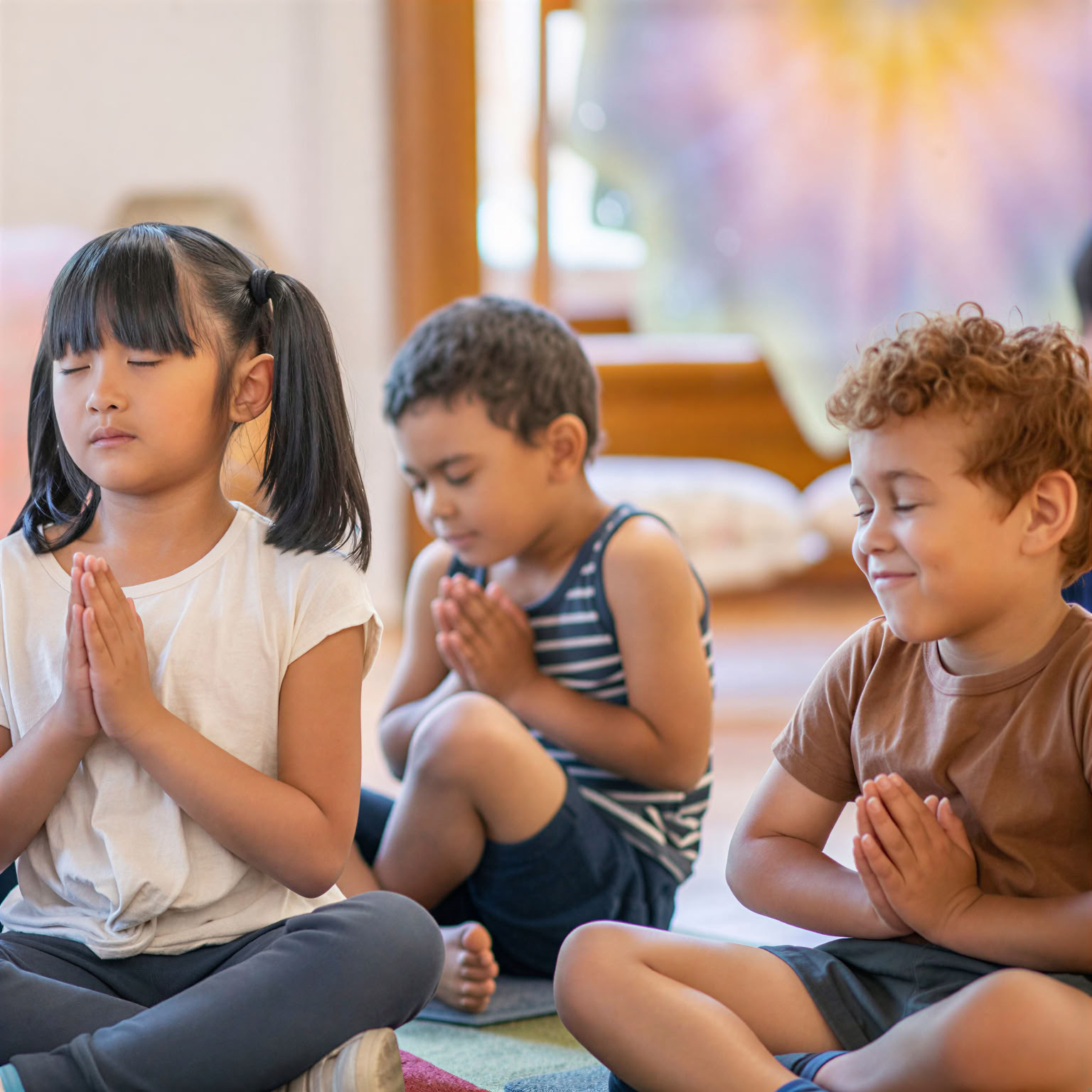 Campamentos de movimiento y mindfulness para niños inspirados en yoga y resiliencia