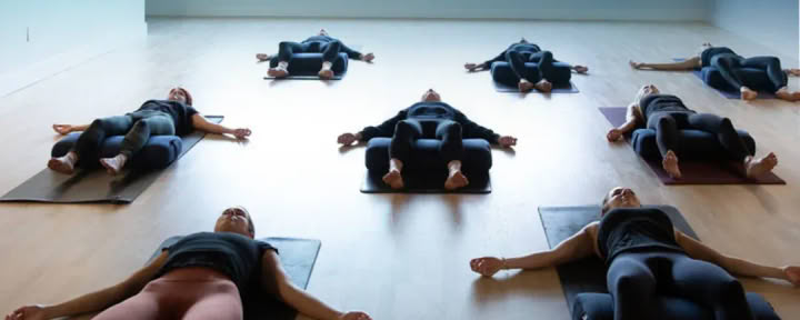 Formación de profesores de yoga restaurativo