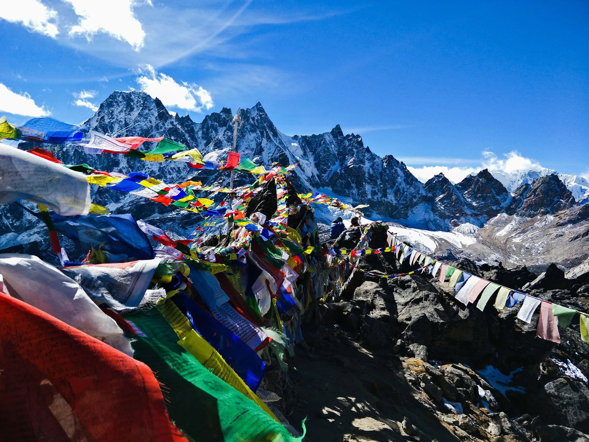 Trekking y tour al lago Gokyo del Everest de tus sueños