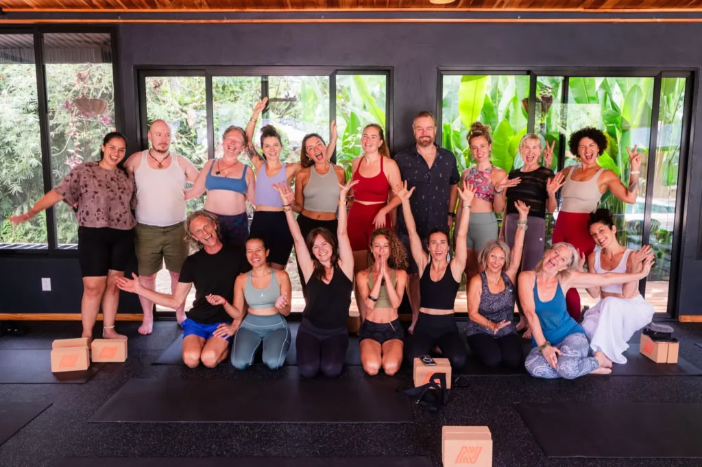 Reinicio de respiración holosomática y yoga en Costa Rica en octubre