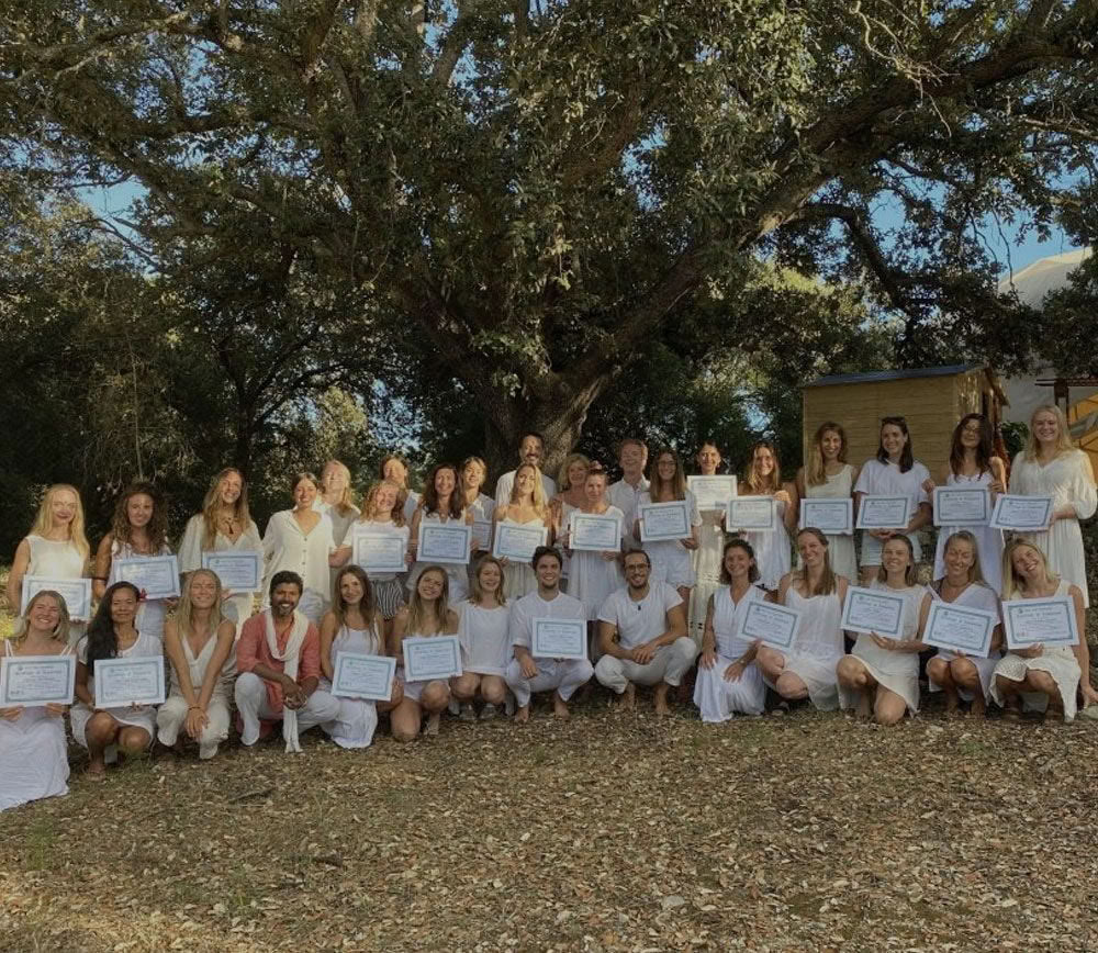 Formación avanzada de profesores de yoga de 300 horas en Europa